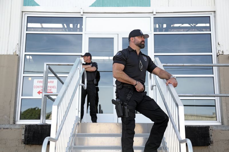 How Executive Protection Services Mitigate High-Level Security Risks